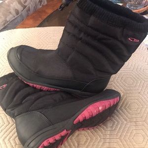 Champion kids Rain and Snow Boots.